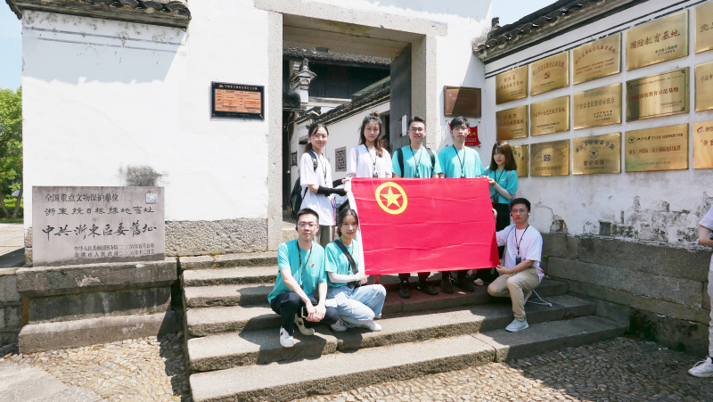 1684401951582508bbMW.jpg 青年.jpg