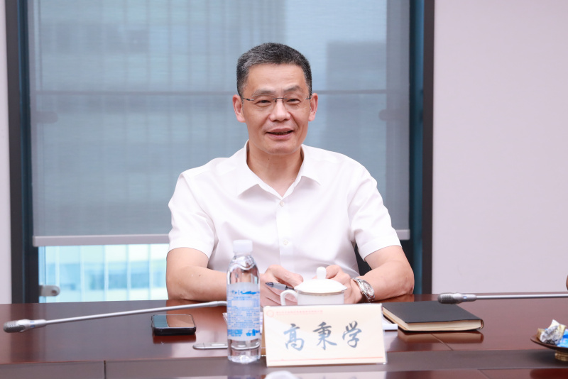 175879149093637793I0.jpg 省國貿(mào)集團(tuán)黨委書記、董事長(zhǎng)高秉學(xué)蒞臨公司調(diào)研指導(dǎo) 高秉學(xué).jpg